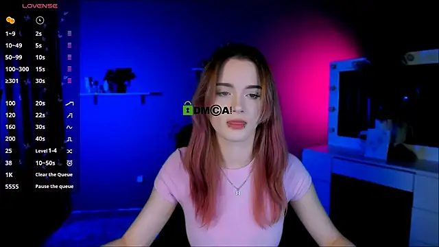 liana kisses online show from October 4, 7:01 pm