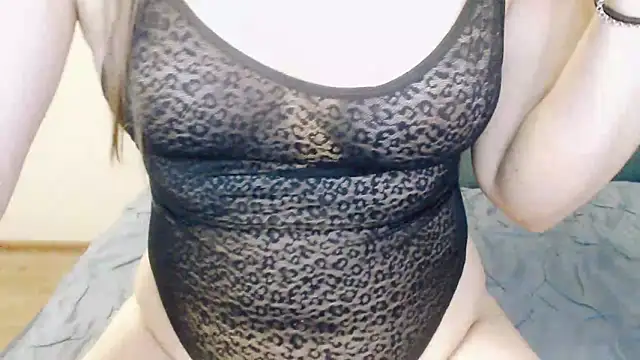 AliseSexyDoll777 online show from December 7, 8:05 pm