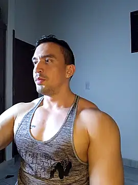 jhay-crux online show from November 4, 10:20 pm