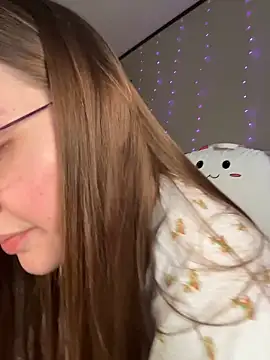 Sweetdee222x online show from November 10, 11:04 pm