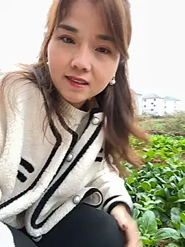 Efangfang online show from December 7, 1:25 am