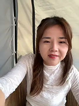 Efangfang online show from December 18, 2:32 am