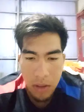 Snapshot of leyel00155 chatting on April 22, 12:24 am leyel00155 online show from April 22, 12:24 am