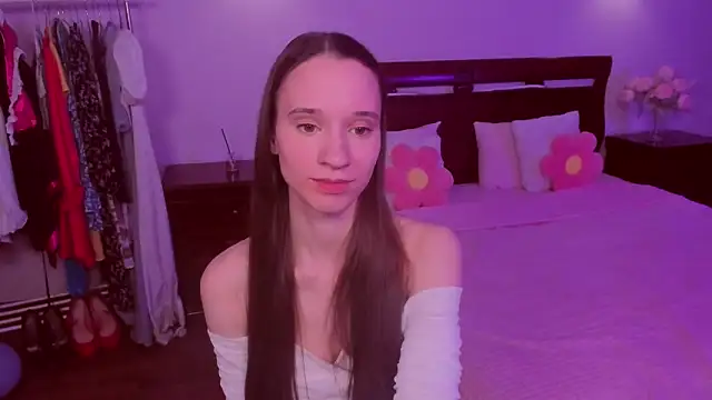 StaceySunny online show from February 17, 5:30 pm