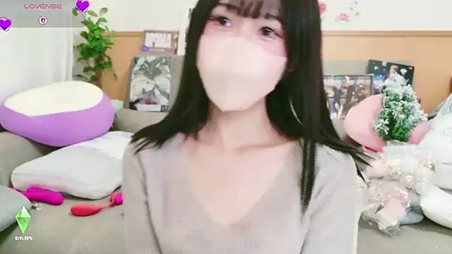 Snapshot of Conatsu chatting on November 28, 5:10 am Conatsu online show from November 28, 5:10 am