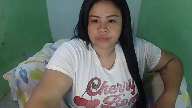nikky2025 online show from March 18, 10:15 pm