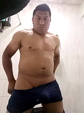 Snapshot of Riatatuil chatting on December 21, 4:25 pm Riatatuil online show from December 21, 4:25 pm