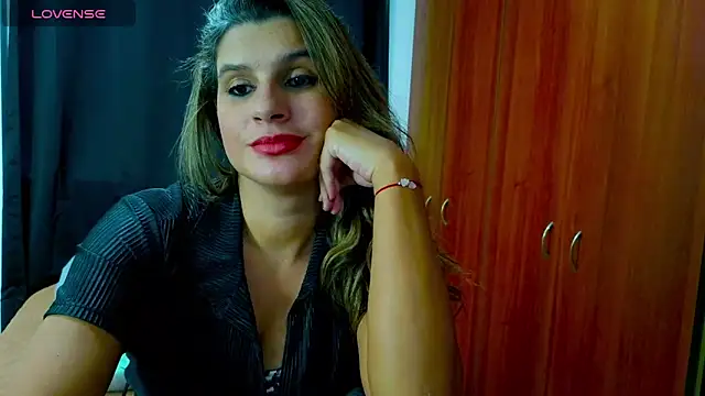 Snapshot of dalila_sexxx chatting on March 5, 3:18 am dalila sexxx online show from March 5, 3:18 am