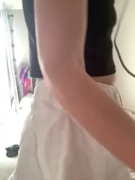 Snapshot of Littlelolo60 chatting on February 22, 1:57 pm Littlelolo60 online show from February 22, 1:57 pm