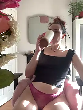 Snapshot of Littlelolo60 chatting on February 25, 3:16 pm Littlelolo60 online show from February 25, 3:16 pm