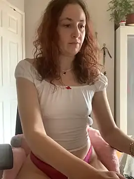 Snapshot of Littlelolo60 chatting on March 7, 10:56 am Littlelolo60 online show from March 7, 10:56 am