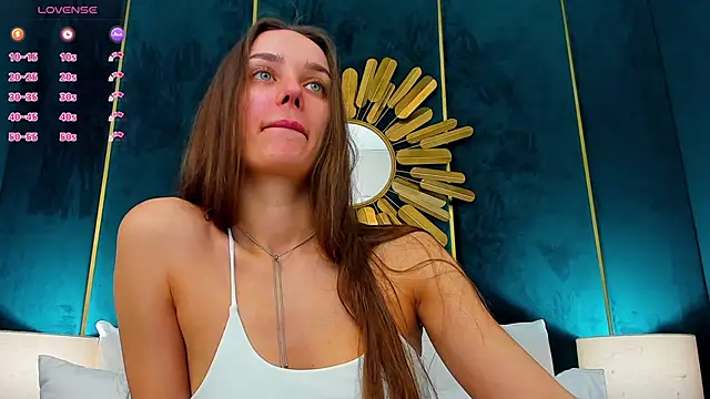 AprilWong online show from April 3, 5:16 am