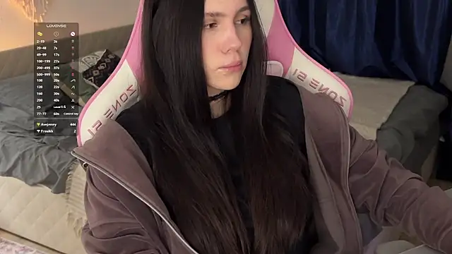 jennetdoll online show from March 8, 9:18 pm