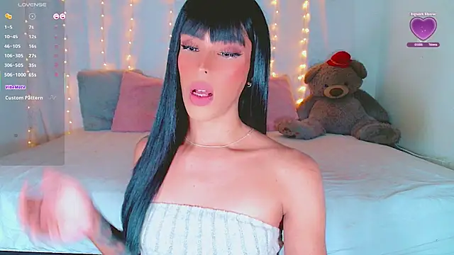 Snapshot of AlanaBekeer chatting on January 9, 10:33 pm AlanaBekeer online show from January 9, 10:33 pm