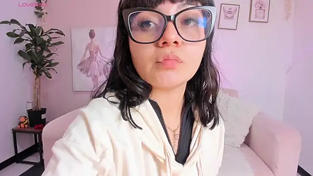 Snapshot of Sweet_Namii chatting on September 20, 11:55 am Sweet Namii online show from September 20, 11:55 am