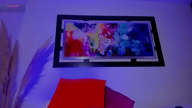 Snapshot of Scarlett_811 chatting on January 19, 3:32 am Scarlett 811 online show from January 19, 3:32 am