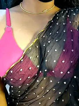 Snapshot of VR_here_4U chatting on February 5, 4:28 am VR here 4U online show from February 5, 4:28 am