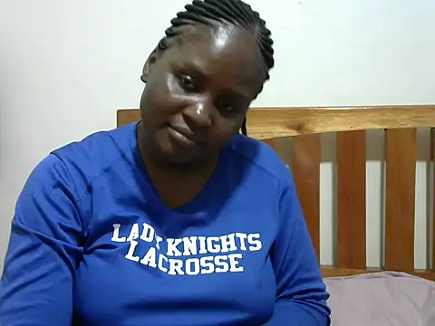 Snapshot of creamy_sweetlove chatting on January 10, 7:37 pm creamy sweetlove online show from January 10, 7:37 pm