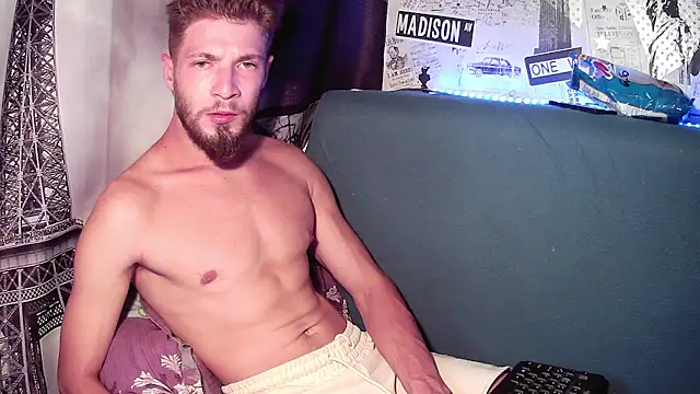 Snapshot of jimmyy_ chatting on September 22, 10:06 am jimmyy online show from September 22, 10:06 am