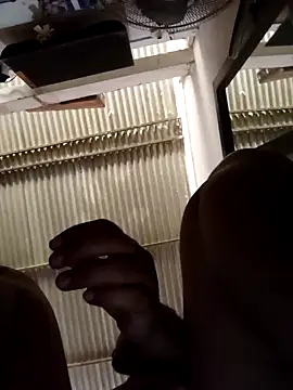 Snapshot of Andreita_95 chatting on September 21, 3:02 pm Andreita 95 online show from September 21, 3:02 pm