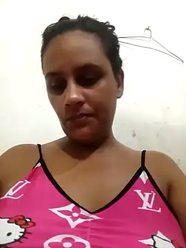 Snapshot of Andreita_95 chatting on October 29, 10:28 am Andreita 95 online show from October 29, 10:28 am