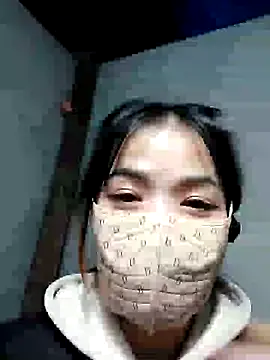 Snapshot of tara_0000 chatting on January 2, 7:23 am tara 0000 online show from January 2, 7:23 am