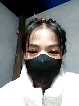 Snapshot of tara_0000 chatting on January 3, 2:32 am tara 0000 online show from January 3, 2:32 am