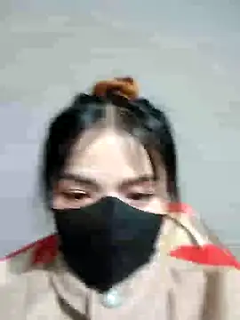 Snapshot of tara_0000 chatting on January 4, 2:56 am tara 0000 online show from January 4, 2:56 am