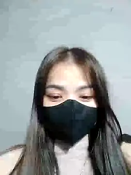 Snapshot of tara_0000 chatting on January 18, 5:41 am tara 0000 online show from January 18, 5:41 am