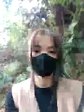 Snapshot of tara_0000 chatting on January 21, 9:35 am tara 0000 online show from January 21, 9:35 am