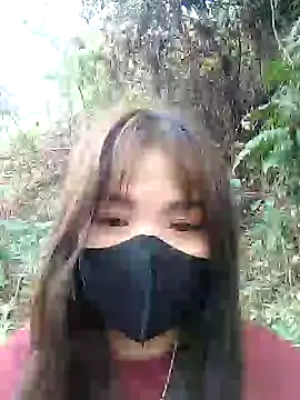 Snapshot of tara_0000 chatting on February 2, 9:40 am tara 0000 online show from February 2, 9:40 am