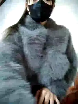 Snapshot of tara_0000 chatting on February 19, 8:01 am tara 0000 online show from February 19, 8:01 am