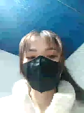 Snapshot of tara_0000 chatting on February 20, 1:57 am tara 0000 online show from February 20, 1:57 am