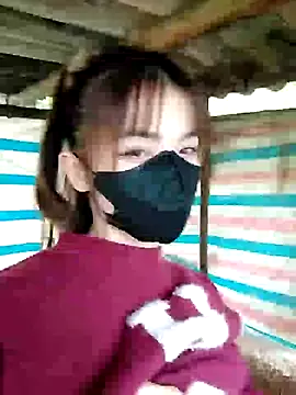 Snapshot of tara_0000 chatting on February 22, 4:07 am tara 0000 online show from February 22, 4:07 am