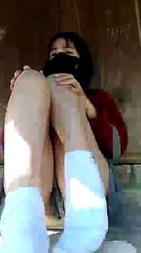 Snapshot of tara_0000 chatting on February 27, 8:28 am tara 0000 online show from February 27, 8:28 am
