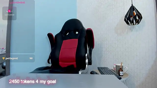 Snapshot of Kittytimberlake chatting on January 14, 5:45 pm Kittytimberlake online show from January 14, 5:45 pm