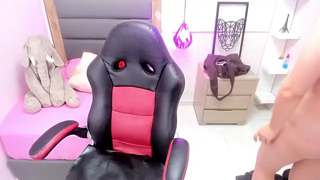 Snapshot of Kittytimberlake chatting on January 23, 6:45 pm Kittytimberlake online show from January 23, 6:45 pm