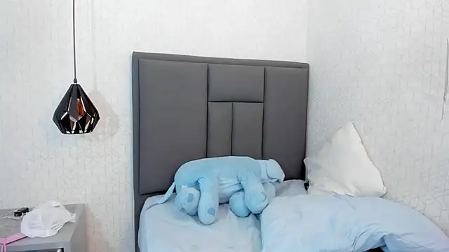 Snapshot of Kittytimberlake chatting on February 17, 10:25 pm Kittytimberlake online show from February 17, 10:25 pm