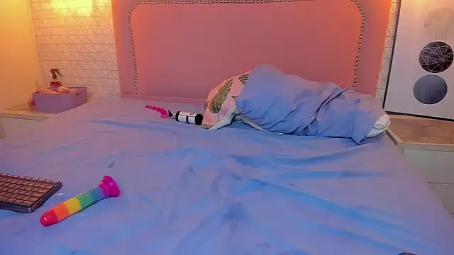 Snapshot of Kittytimberlake chatting on March 14, 4:09 pm Kittytimberlake online show from March 14, 4:09 pm