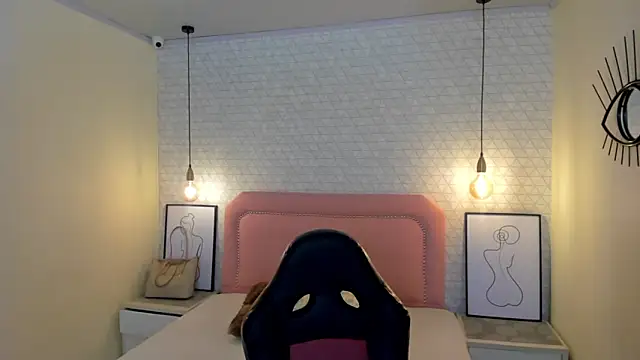 Snapshot of Kittytimberlake chatting on October 10, 12:26 pm Kittytimberlake online show from October 10, 12:26 pm