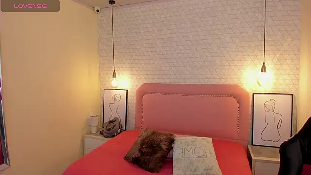 Snapshot of Kittytimberlake chatting on November 4, 12:04 pm Kittytimberlake online show from November 4, 12:04 pm