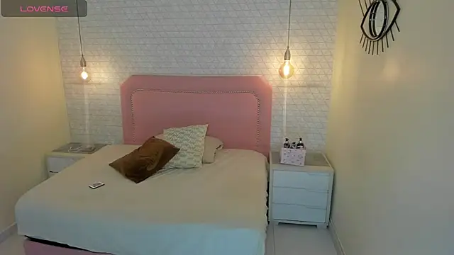 Kittytimberlake online show from March 26, 12:55 pm