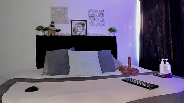 aihnoa split online show from March 10, 12:26 pm