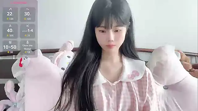 Qedgjwyz1 online show from May 5, 8:17 pm