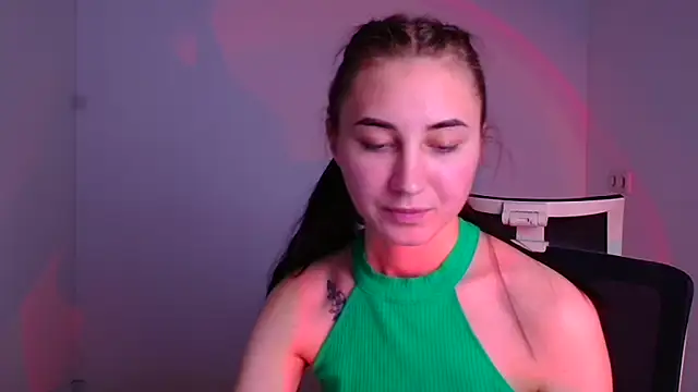 Jennifer Blum online show from December 5, 12:22 pm