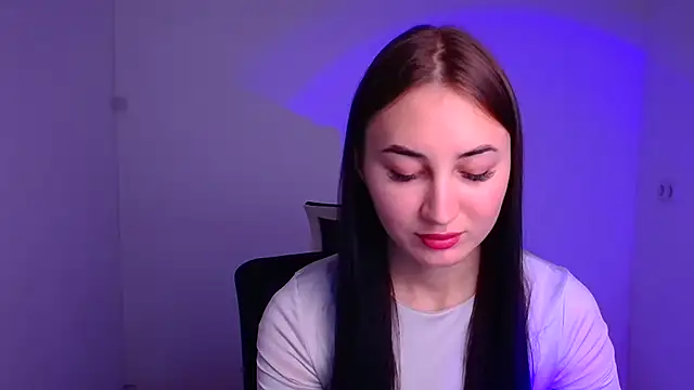 Jennifer Blum online show from December 18, 12:07 pm