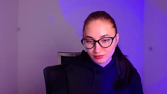 Jennifer Blum online show from January 10, 6:09 am