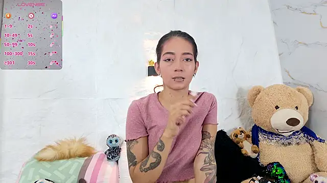 Snapshot of zorravioletta1 chatting on September 18, 12:29 pm zorravioletta1 online show from September 18, 12:29 pm