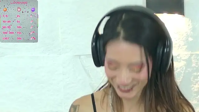 Snapshot of zorravioletta1 chatting on September 26, 12:42 pm zorravioletta1 online show from September 26, 12:42 pm