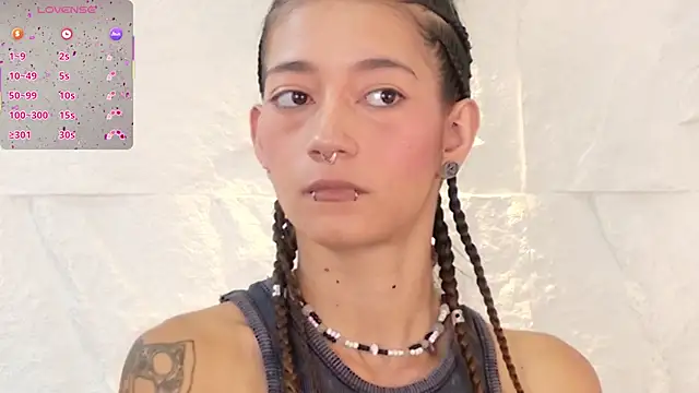 Snapshot of zorravioletta1 chatting on October 7, 5:21 pm zorravioletta1 online show from October 7, 5:21 pm